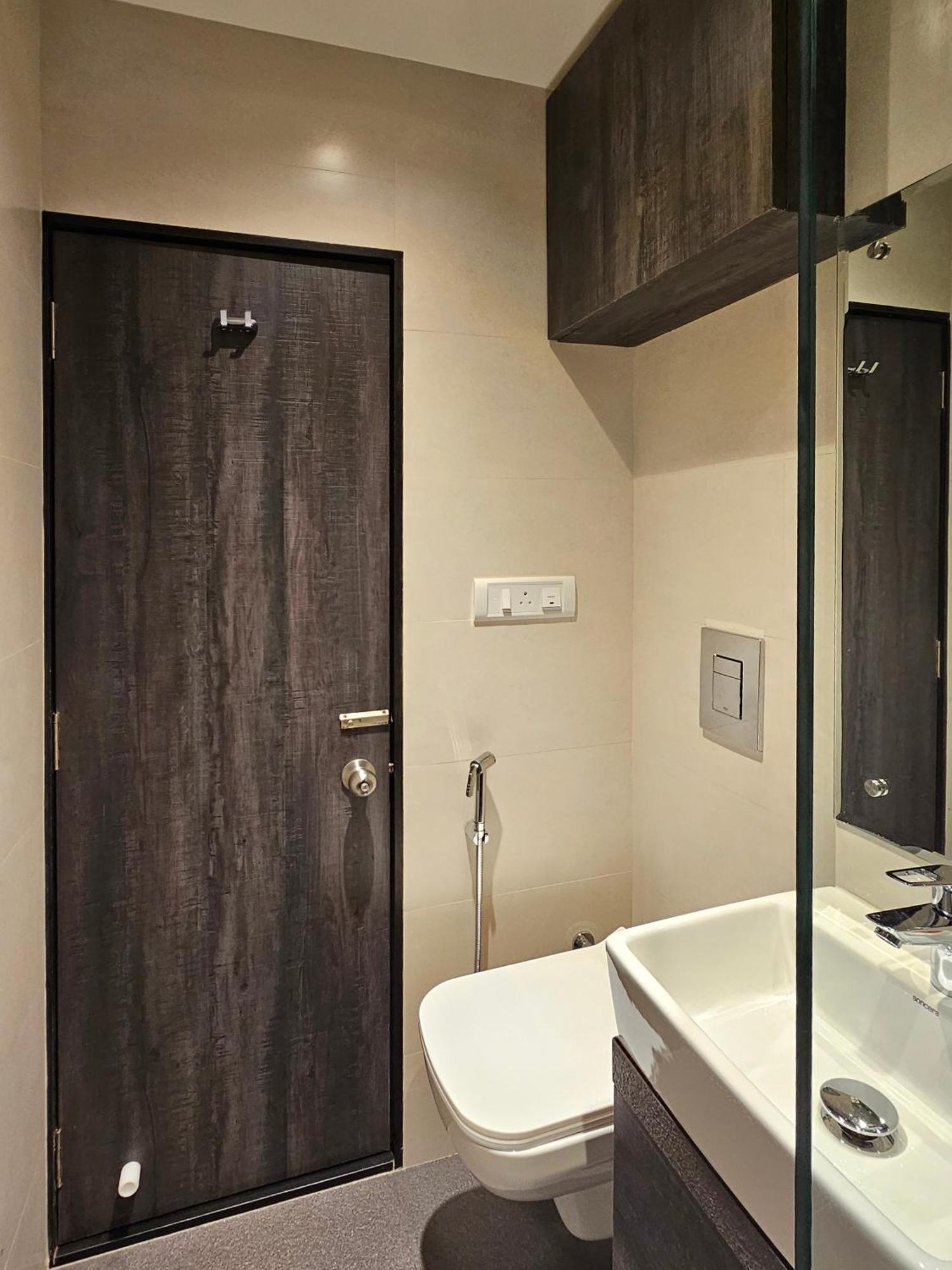 מומביי Hotel Kumkum מראה חיצוני תמונה