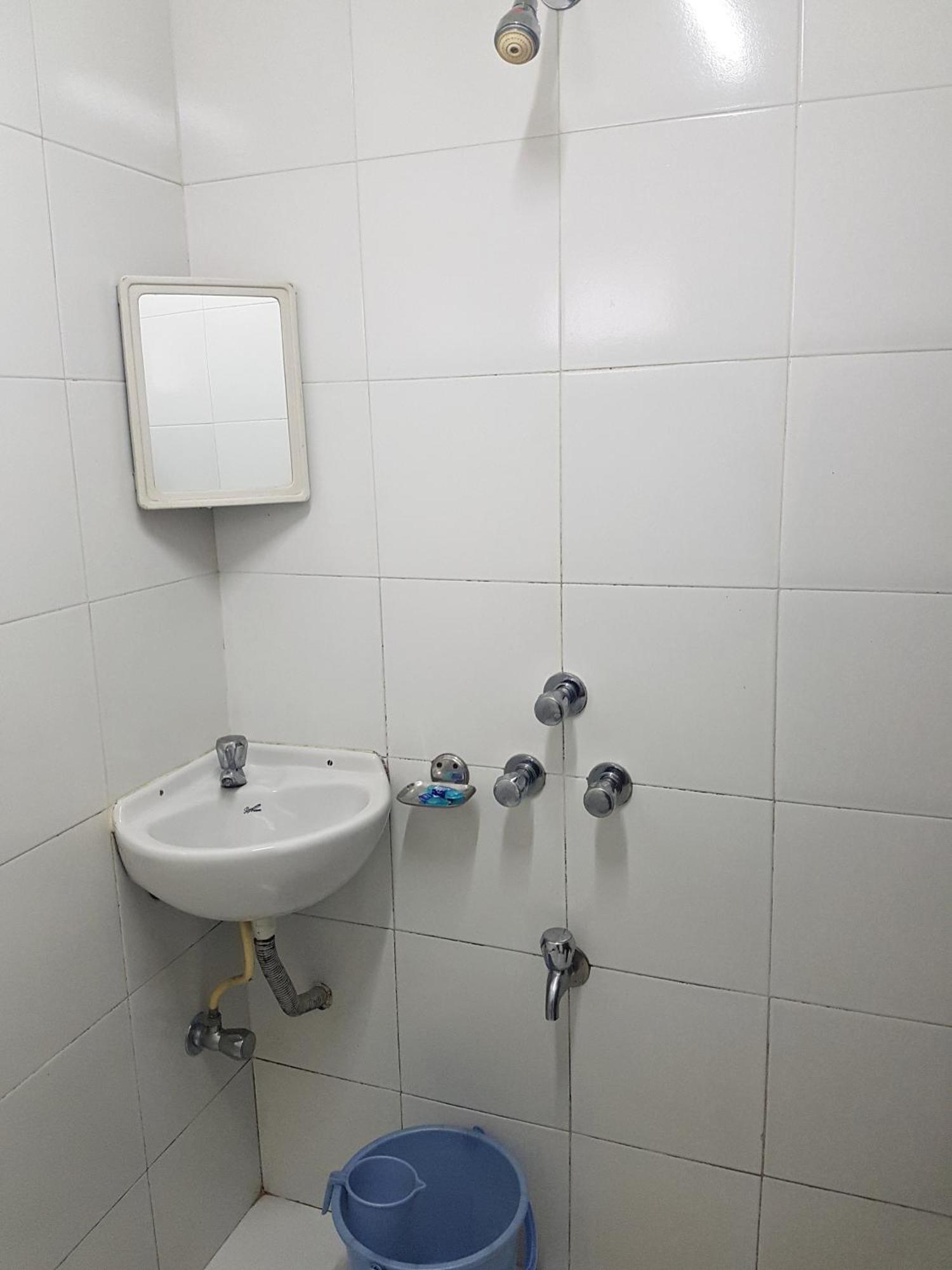 מומביי Hotel Kumkum מראה חיצוני תמונה